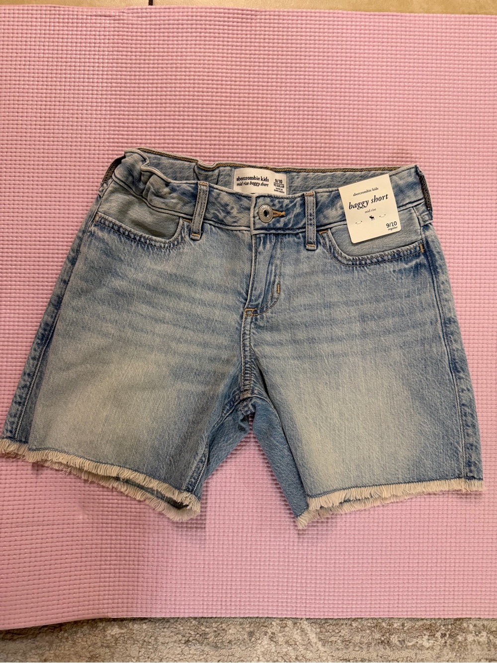 new abercrombie kids light blue denim shorts size 9/10